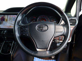 【車屋】として、長く車業界に従事した経験豊富なスタッフが多数在籍しております。