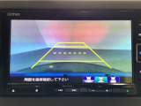 バックでの車庫入れも安心です! リアカメラが付いているバックモニター付のナビを装備しております。操作線もついており距離感も画面から確認できます。
