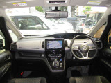 セレナ 1.2 e-POWER ハイウェイスター V アーバンクロム 