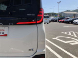 LEDテールライトです。省電力、高輝度のLEDは明るく照らすので夜間運転時の視認性を高めます。スタイリッシュな見た目で細かいところもこだわりたいあなたに!