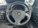 ハンドルも操作性良好です!車内もクリーニングしてのお引渡しになります。