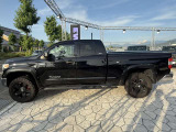 タンドラ ダブルキャブ SR5 5.7 V8 4WD