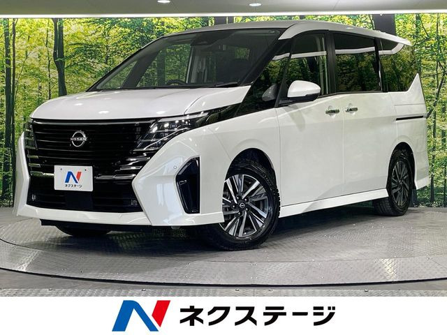 セレナ 1.4 e-POWER ハイウェイスター V 