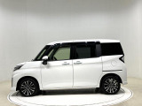 荷物をたくさん抱えてクルマに乗り込む時に便利な、ワンタッチオープン機能付き電動スライドドアです