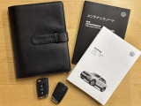 ■禁煙車 ■新車時保証書 ■取扱説明書 ■スペアキー ■点検記録簿(R04~06)
