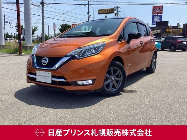 ノート 1.2 e-POWER メダリスト FOUR ブラックアロー 4WD 