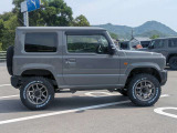 TOYOオープンカントリーRTタイヤを装着しています♪ホワイトレターが堪りません♪