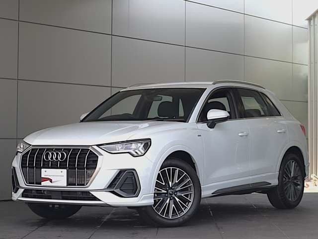Q3  35 TFSI Sライン