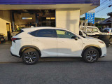 NX 200t Fスポーツ 