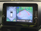 【アラウンドビューモニター】専用のカメラにより、上から見下ろしたような視点で360度クルマの周囲を確認することができます☆死角部分も確認しやすく、狭い場所での切り返しや駐車もスムーズに行えます。