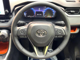 【純正革巻きステアリング】上質な革を使用することで、手にしっかり馴染みとても運転しやすいハンドルです♪
