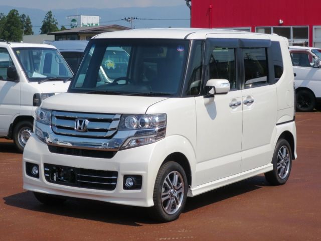 N-BOXカスタム G Lパッケージ 4WD 