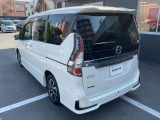 セレナ 2.0 ハイウェイスター V 