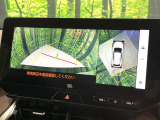 【パノラミックビューモニター】専用のカメラにより、上から見下ろしたような視点で360度クルマの周囲を確認することができます☆死角部分も確認しやすく、狭い場所での切り返しや駐車もスムーズに行えます。