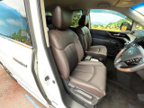 運転席シート廻りは使用感も少なく、良好な状態となっています。丁寧に使われていたことがよくわかりますね。