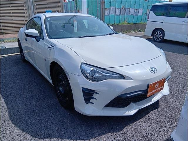 86 2.0 レーシング 6MT専用ロールバー4点式シートベルトLED