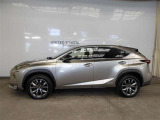 NX 300h Fスポーツ 4WD 
