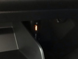 いまや快適なカーライフに欠かせないETCが付いています。