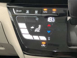 段差のないパネルスイッチのオートエアコン付きです。予め温度設定すれば後はセンサーが感知して設定温度を保ってくれますので快適なドライブが楽しめます。雨の日のガラスの曇りもなく安全な運転ができます。