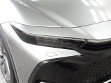 LEDヘッドライトです。デザイン性がよくとても明るいので、夜間の走行や悪天候でも安心です。しかも長寿命!