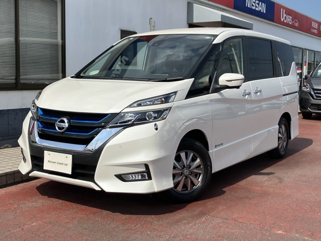 セレナ 1.2 e-POWER ハイウェイスター V 