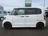 N-BOXカスタム L ターボ スタイルプラス ブラック 4WD 