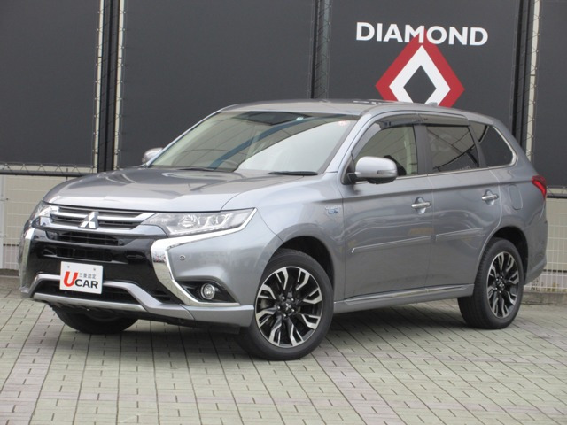アウトランダーPHEV 2.0 G プレミアムパッケージ 4WD 