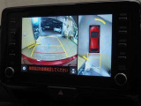 バックガイドモニターで、後方を確認しながら安心して駐車することができます。運転初心者も熟練者も必須の機能ですよ!