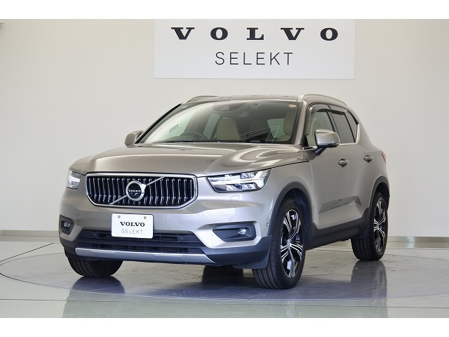 XC40 B4 AWD インスクリプション 4WD 