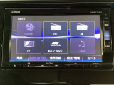 ナビゲーションはフルセグTV対応のGathers純正メモリーナビを搭載しています。Bluetoothオーディオ機能がありますので、スマートフォンなどの音楽も再生できます。