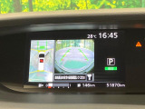 【アラウンドビューモニター】専用のカメラにより、上から見下ろしたような視点で360度クルマの周囲を確認することができます☆死角部分も確認しやすく、狭い場所での切り返しや駐車もスムーズに行えます。
