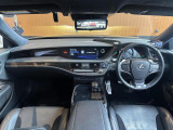 LS 500h Fスポーツ 4WD 4WD サンルーフ