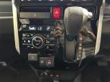 気になる車はすぐにお問い合わせください!画面右側の0066から始まる無料ダイヤルからお問い合わせ下さい!専門スタッフがお車のご質問にお答えいたします!