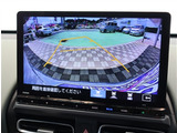 お車選びをお楽しみ頂けるよう、在庫車の展示スペースを十分に確保しております。