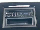 CDプレイヤー(SGC-281)を装着しています。CD再生/USB・AUX接続等が使用できます。
