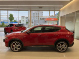 トナーレ プラグインハイブリッド Q4 ヴェローチェ 4WD 