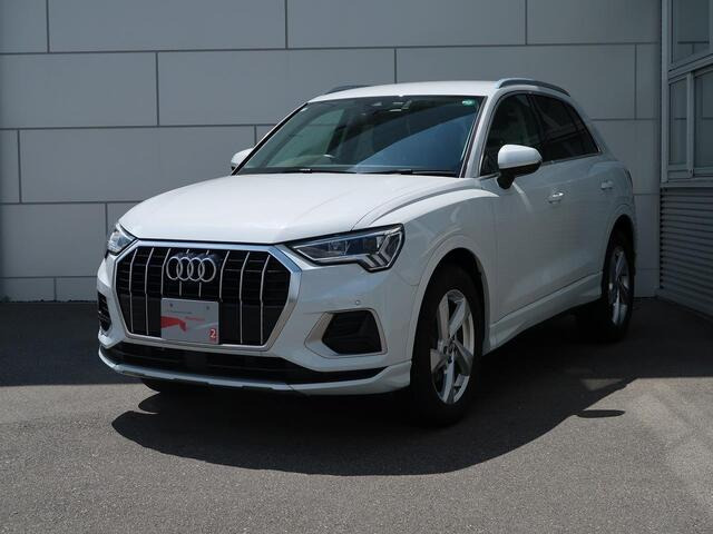 Q3 35 TFSI アドバンスド 