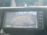 バックモニター(黄色いガイドラインのお陰で、駐車がしやすいです)
