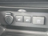 シガーソケット USB差込口(充電用です) シートヒーター(運転席助手席両方にあります)