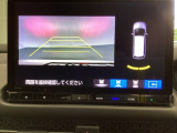 バックでの車庫入れも安心です! リアカメラが付いているバックモニター付のナビを装備しております。バンパーについているソナーや、操作線もついており距離感も画面から確認できます。