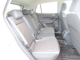 ISOFIX(イソフィックス)基準適合チャイルドシート固定装置!!安心楽々で対応チャイルドシートが取付できます。