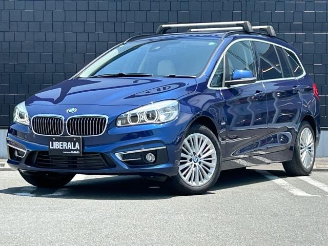 2シリーズグランツアラー 218d xドライブ ラグジュアリー 4WD 本革シート