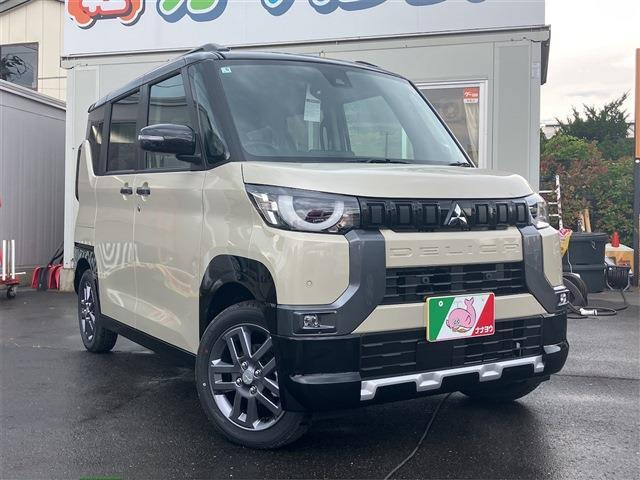 デリカミニ G プレミアム 4WD 