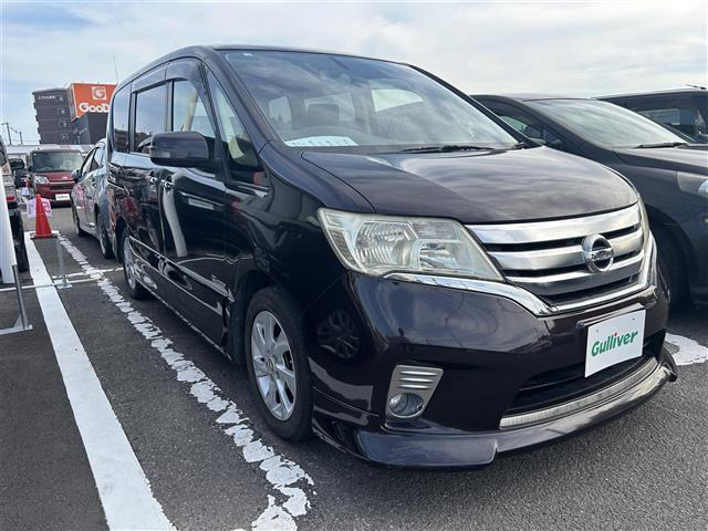 セレナ 2.0 ハイウェイスター S-HYBRID 修復歴無し