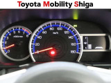 昼間でもくっきり見やすい、高質感メーターです。