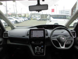 セレナ 1.2 e-POWER ハイウェイスター V 