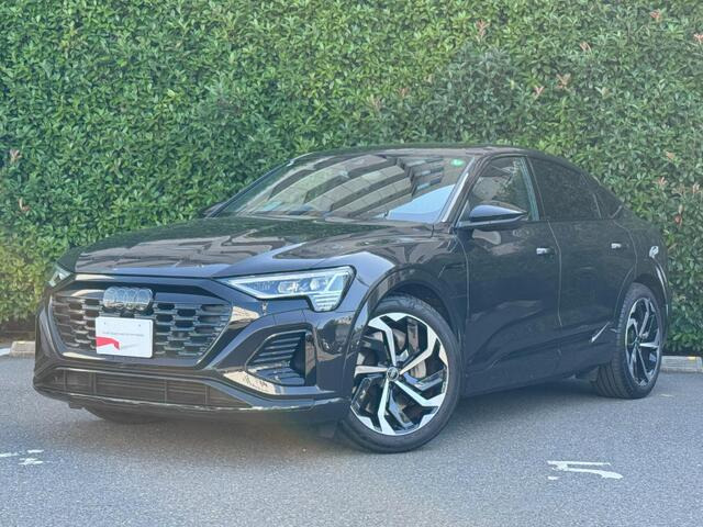 Q8スポーツバック e-tron 55 クワトロ Sライン 4WD 