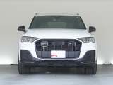 Q7 ブラックスタイル プラス ディーゼル 4WD 