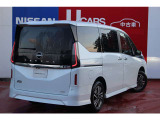 セレナ 2.0 ハイウェイスター V 4WD 