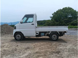 お車の外観がこちらです!気になる箇所などございましたら是非一度来店・実車をご覧ください!スタッフ一同お待ちしております♪